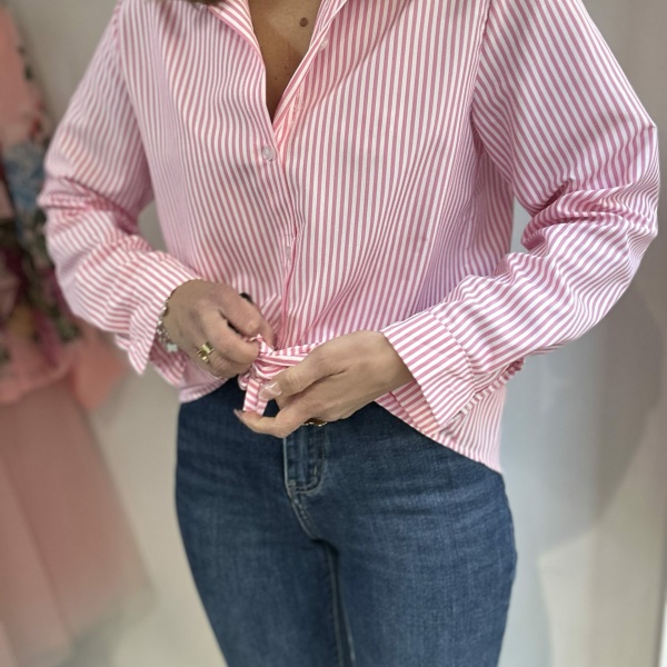 Camicia con nodo rosa