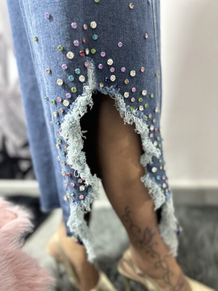 Gonna jeans con spacco laterale con strass