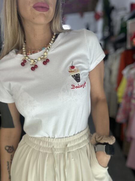 T-shirt pasticcino ricamato - immagine 3