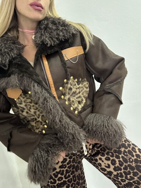 Eco montone cioccolato cuore leopardato - immagine 4