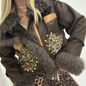 Eco montone cioccolato cuore leopardato